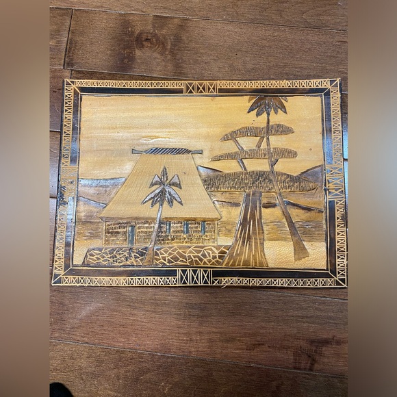 Hand Carved Wooden Wall hanging decor frame x2 - Picture 3 of 10